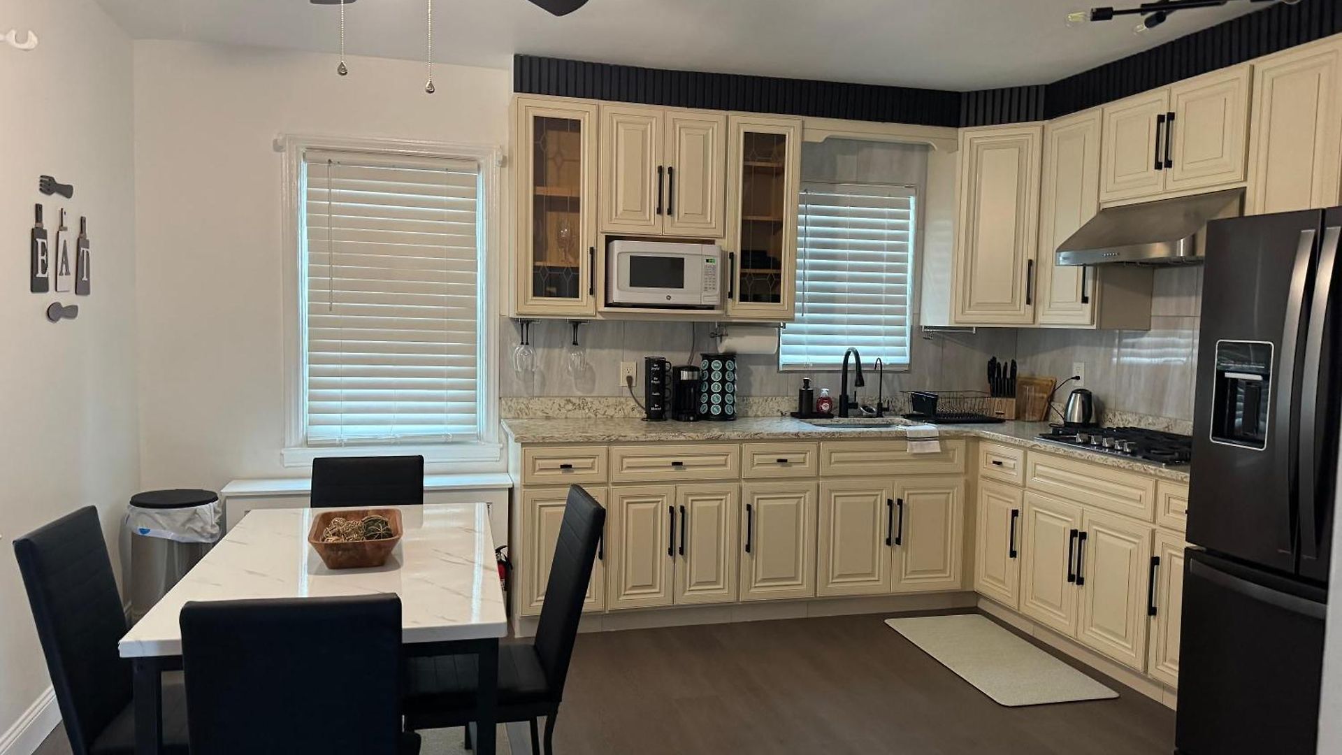 Homestay Luxury Duplex In Pelham Gardens *