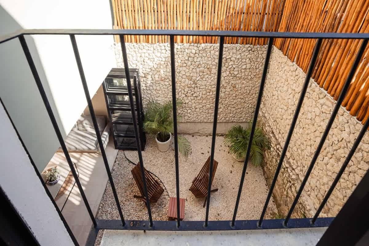 Colonial For 6 Garden Historic Downtown * New York