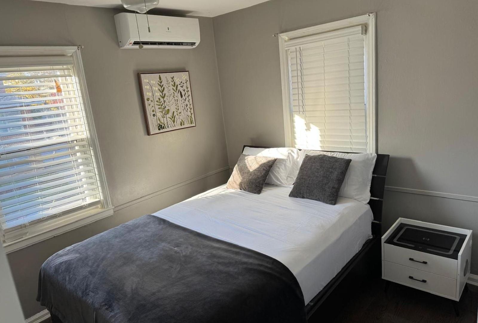 Homestay Luxury Duplex In Pelham Gardens *