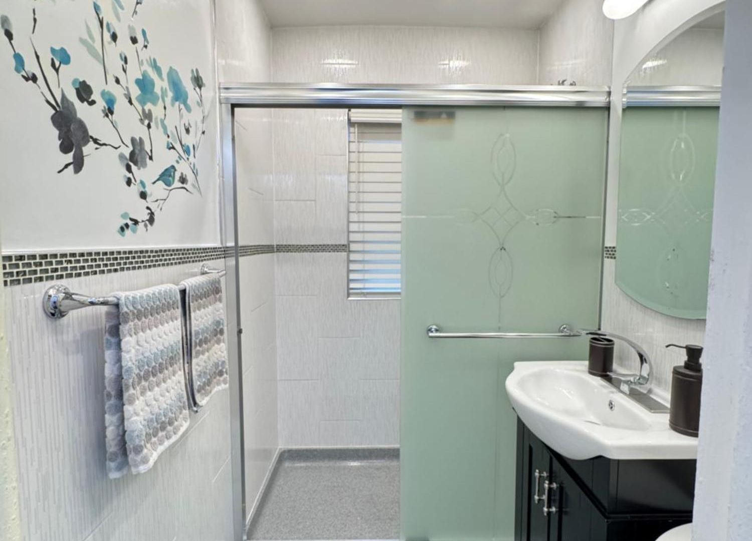 Homestay Luxury Duplex In Pelham Gardens New York