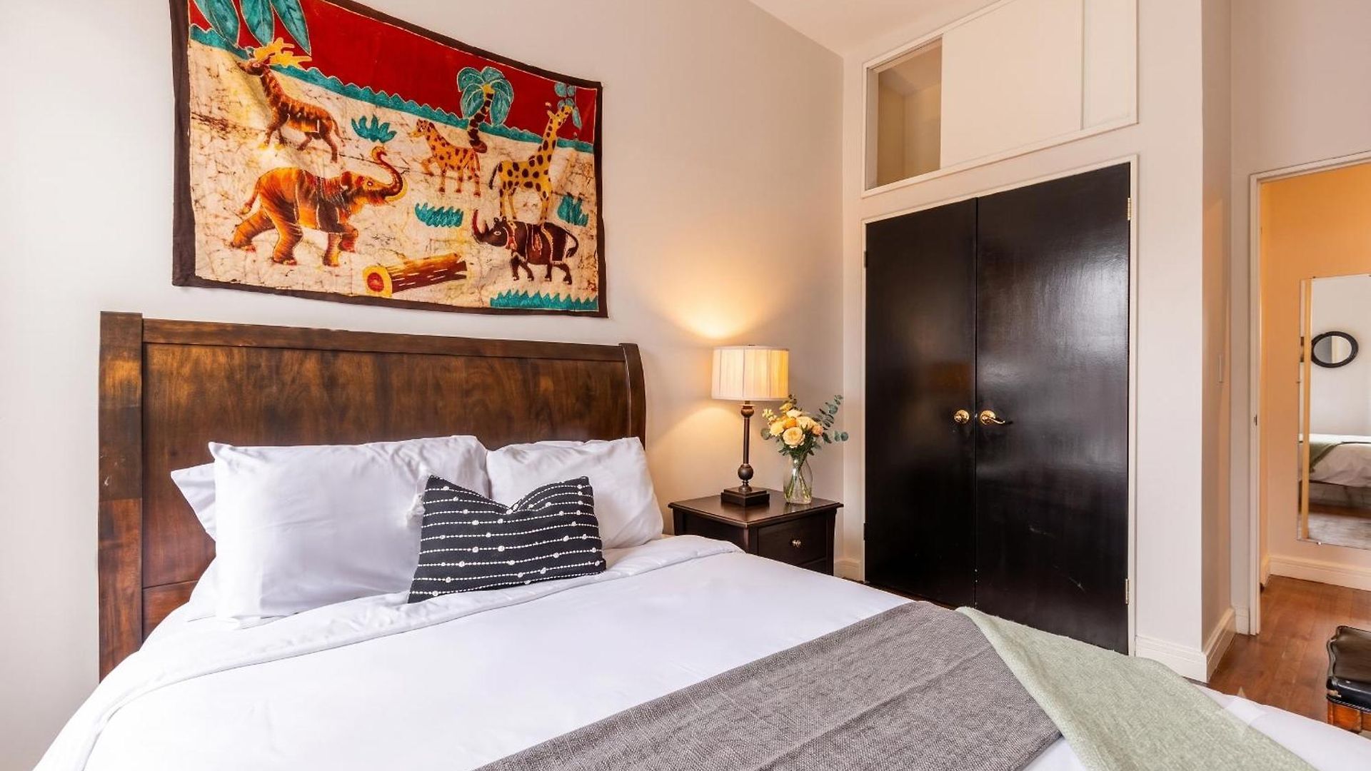 Gorgeous Two Bedroom Flat In Manhattan