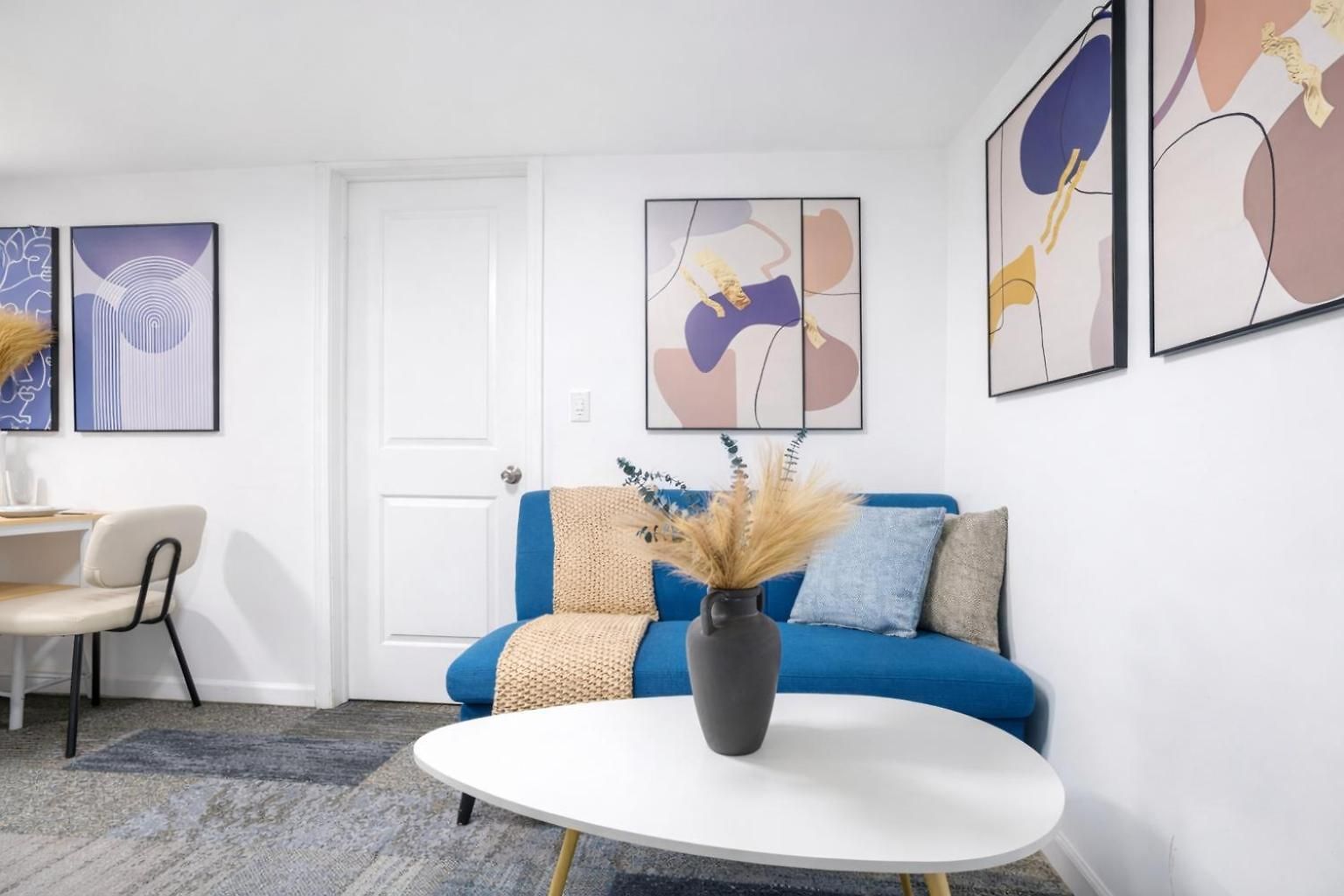 Apartment 2 Bedroom Manhattan Beachfront