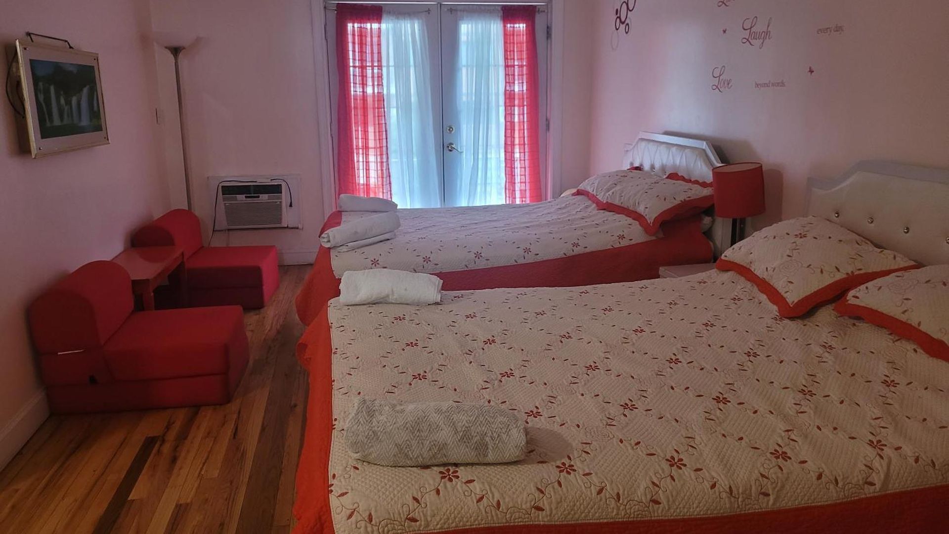 Large 4 Bedrooms 2 Baths In Rego Park New York