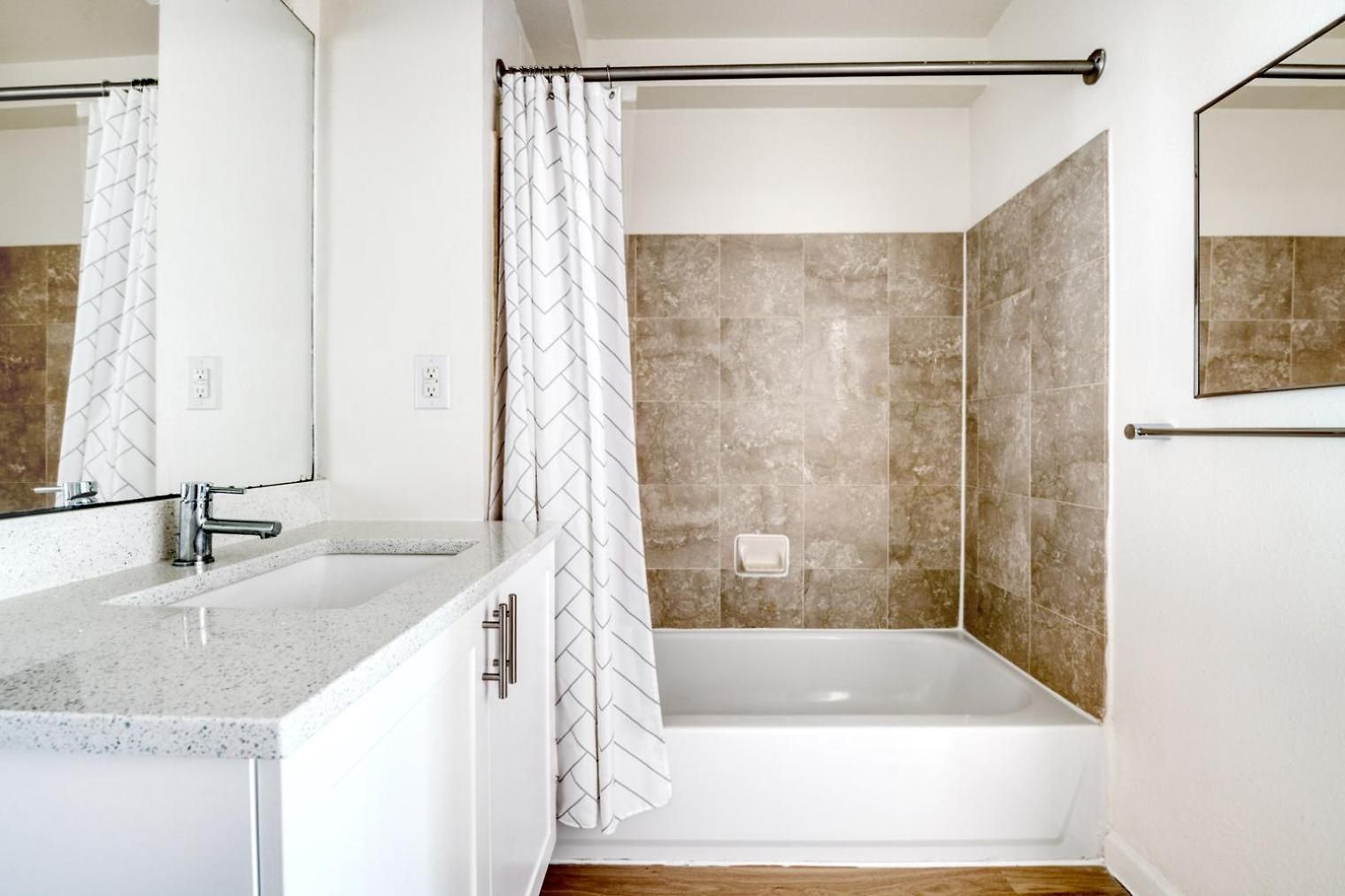 Jersey 1br W Gym Wd Elevator Nr Path Nyc-787 New York