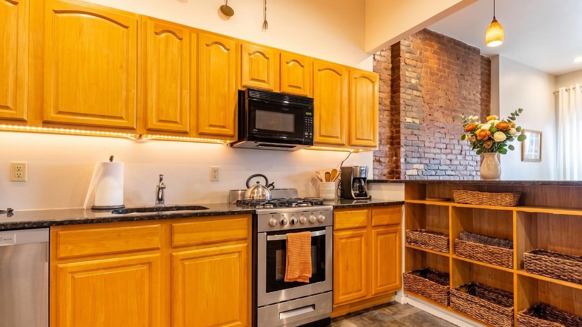 Gorgeous Two Bedroom Flat In Manhattan Apartment New York