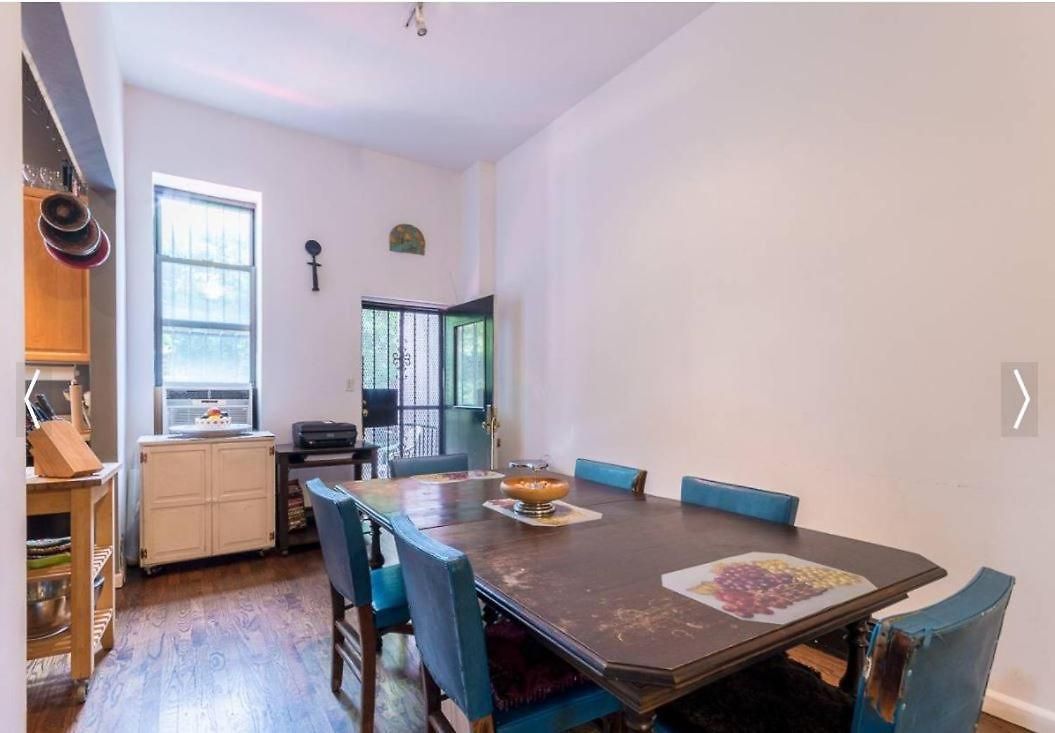 Spacious Garden Duplex 2 Bdrm Apartment *