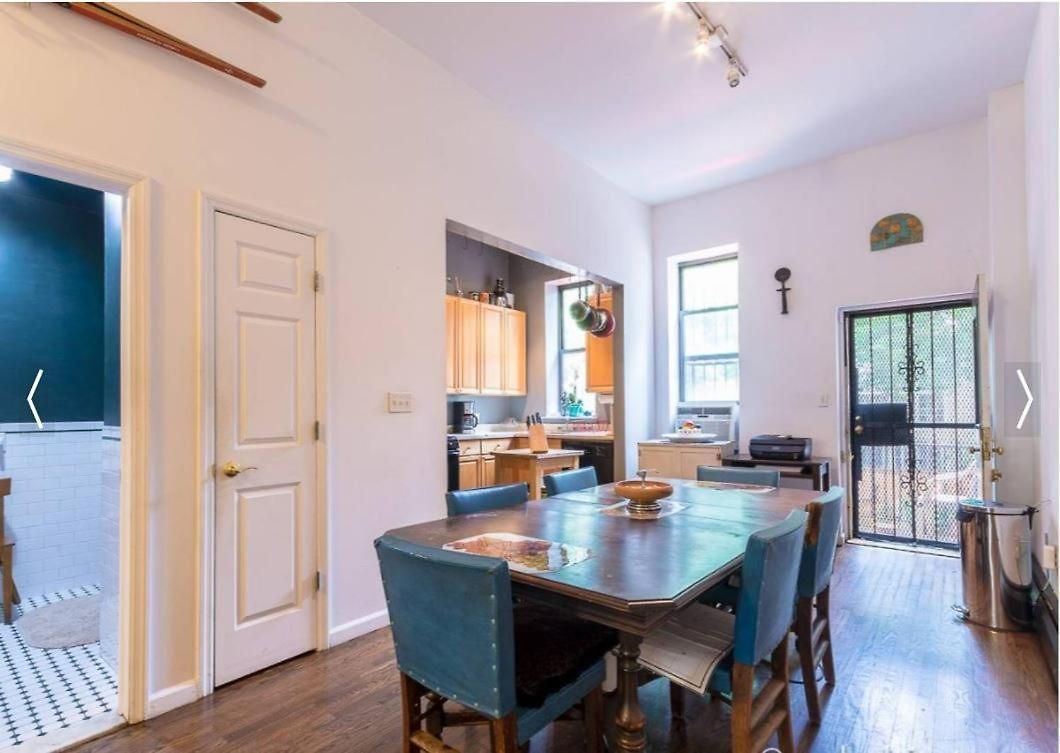 Spacious Garden Duplex 2 Bdrm Apartment New York