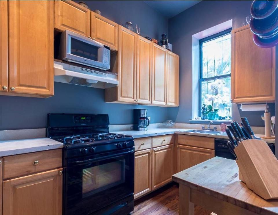 Spacious Garden Duplex 2 Bdrm Apartment