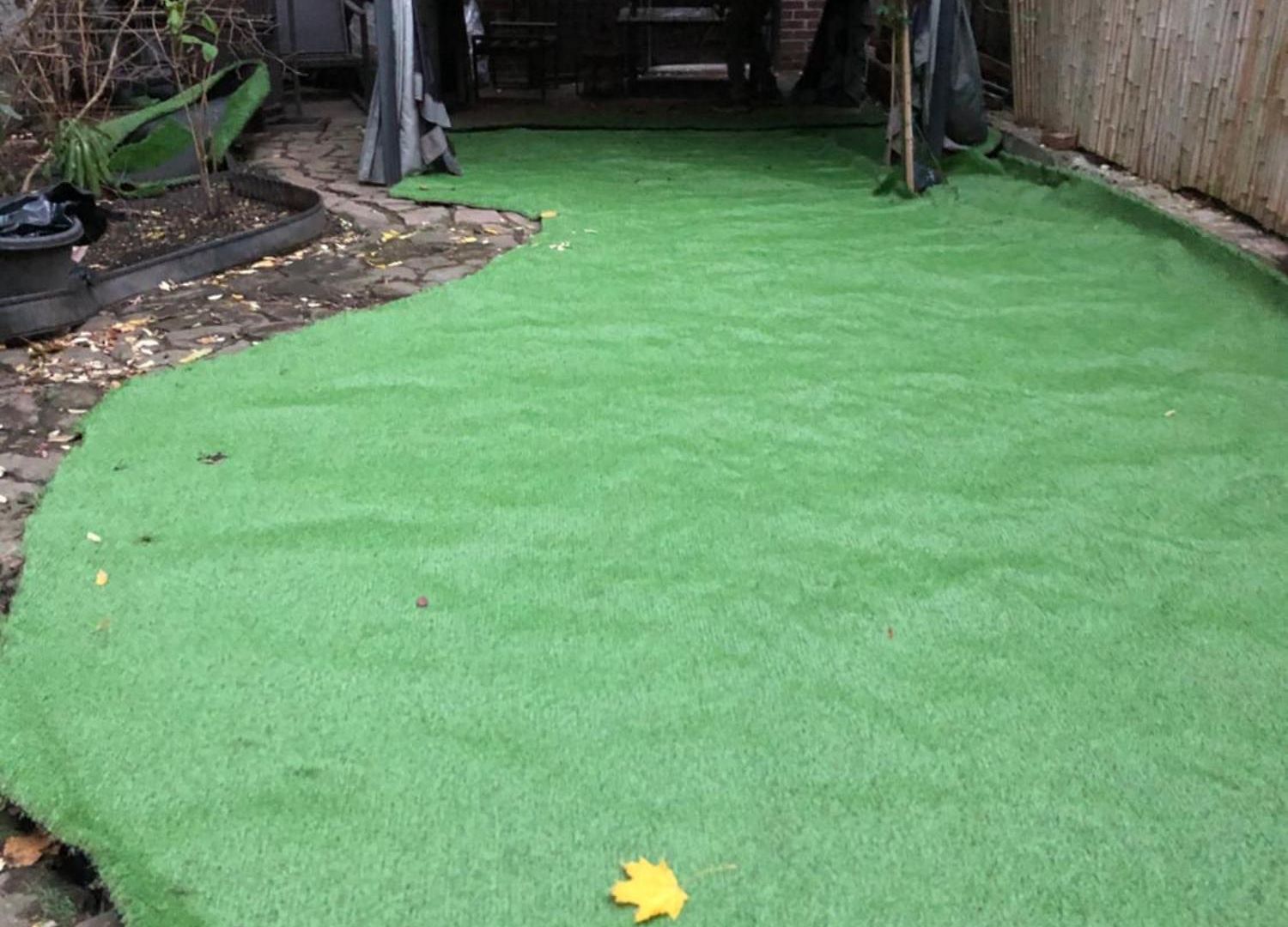 Spacious Garden Duplex 2 Bdrm Apartment *