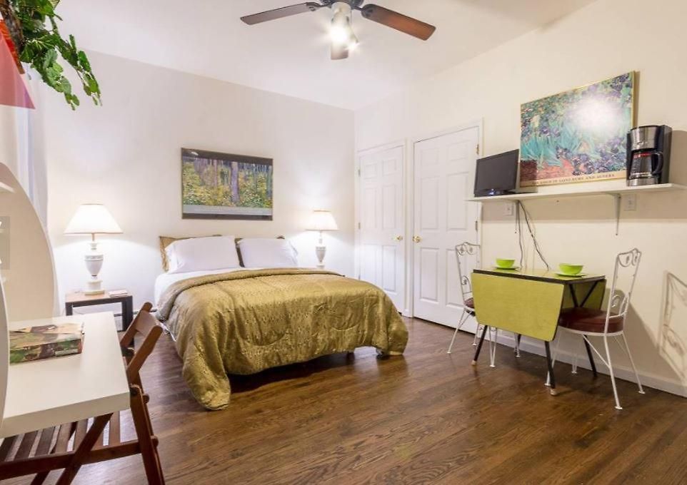 Apartment Spacious Garden Duplex 2 Bdrm New York