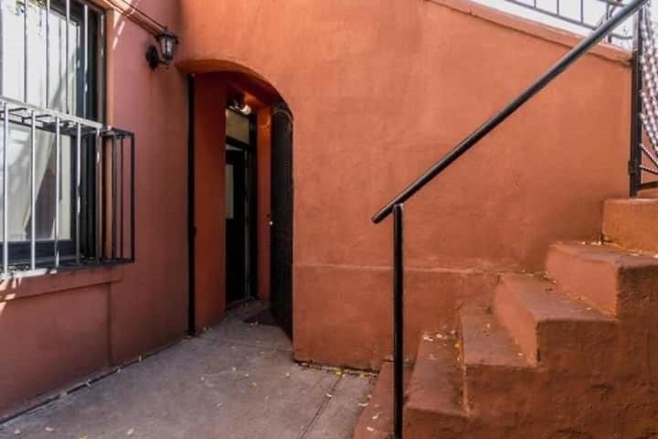Apartment Spacious Garden Duplex 2 Bdrm *