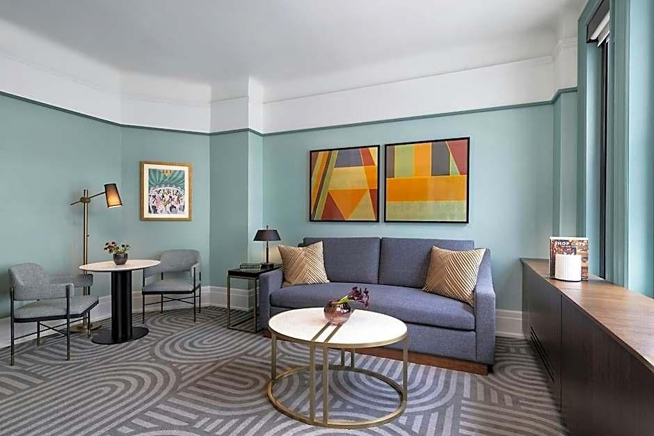 The Algonquin Times Square, Autograph Collection Hotel