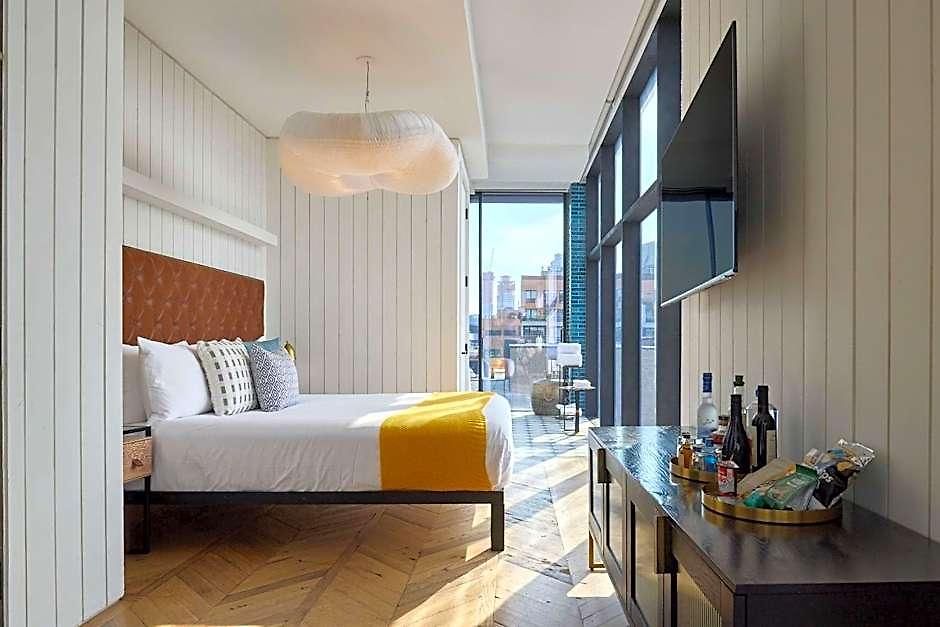 Arlo Williamsburg 5*