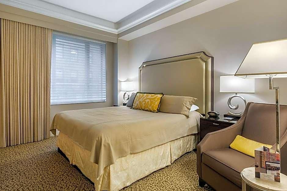 Hotel Omni Berkshire Place 4*