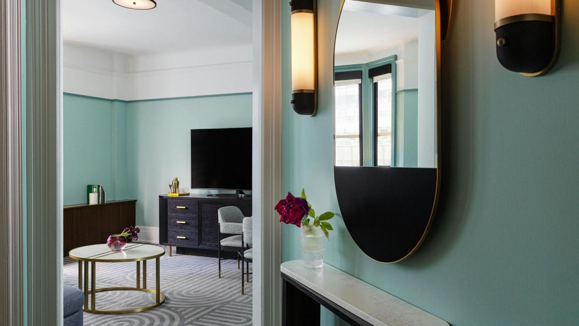 The Algonquin Times Square, Autograph Collection 4*