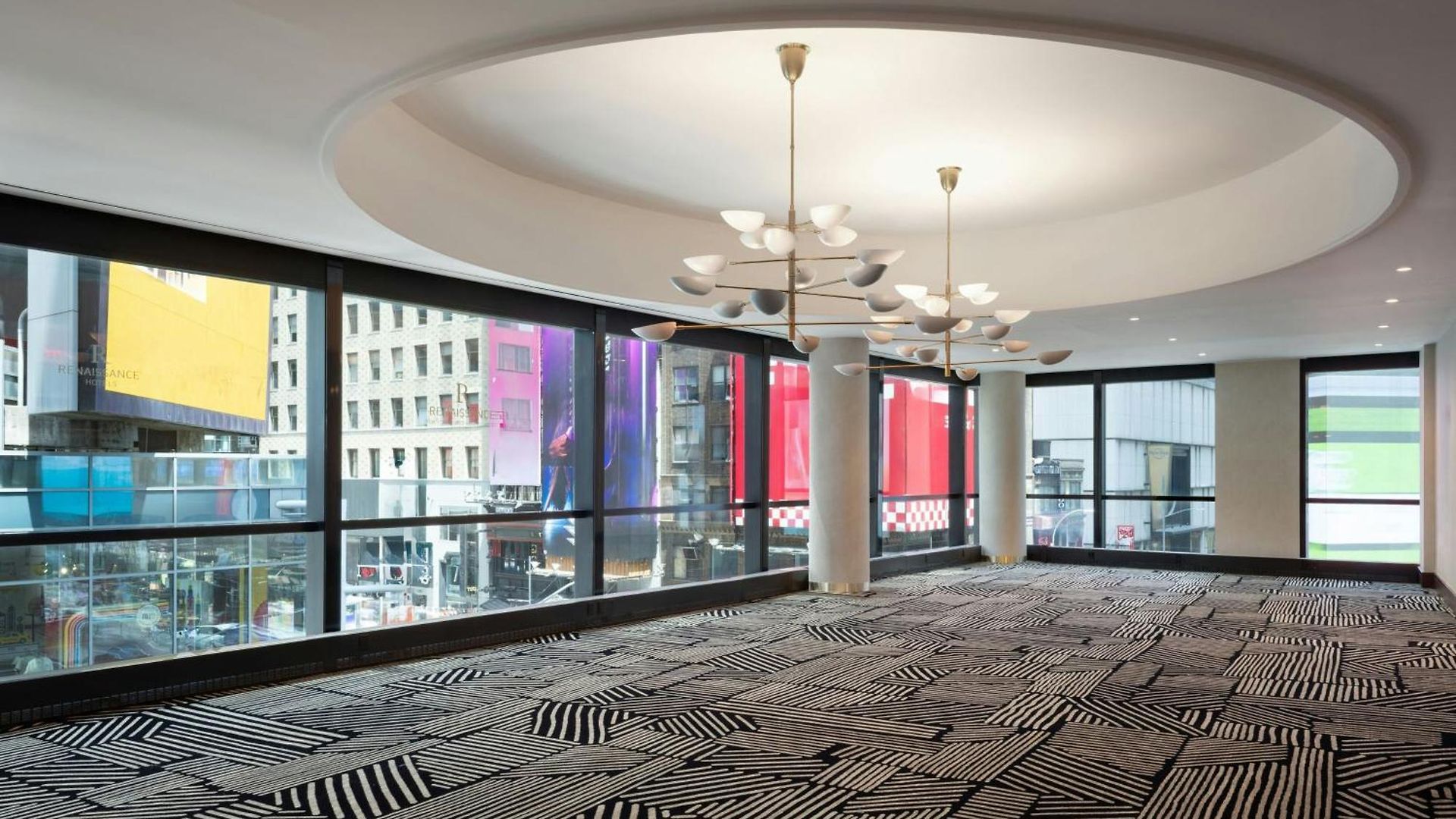 Hotel Renaissance Times Square By Marriott 4*