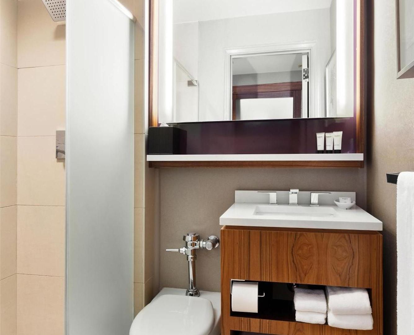 Hyatt Grand 4*