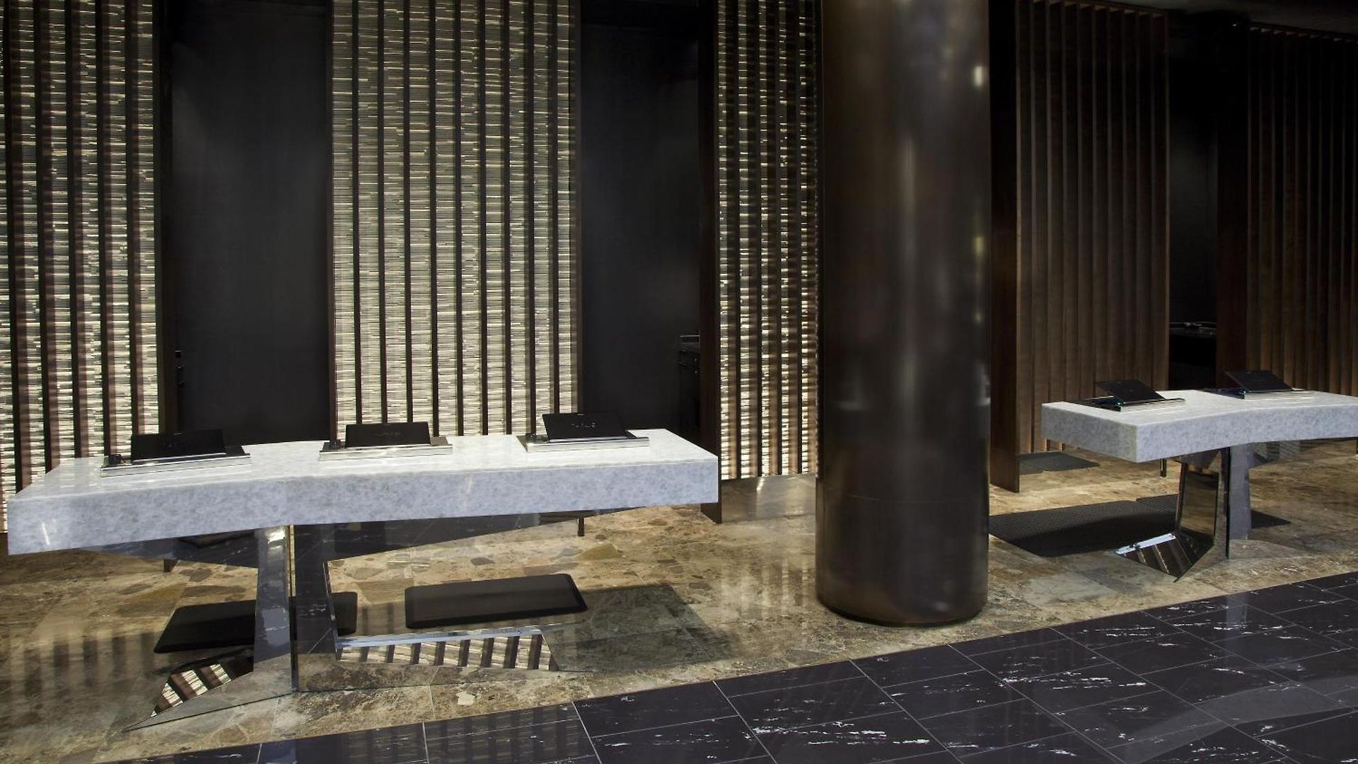 Hyatt Grand Hotel 4*