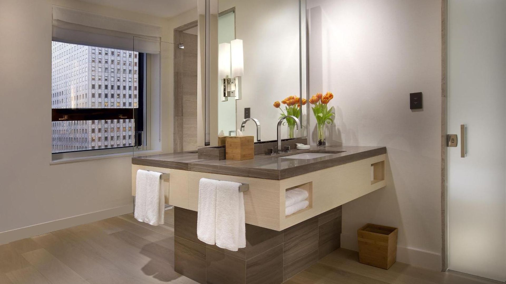 Hyatt Grand Hotel 4*