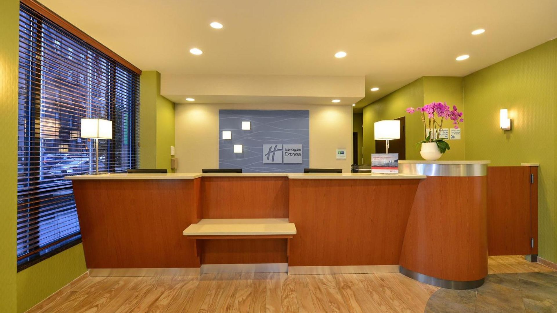 Express Manhattan Midtown West By Ihg Hotel