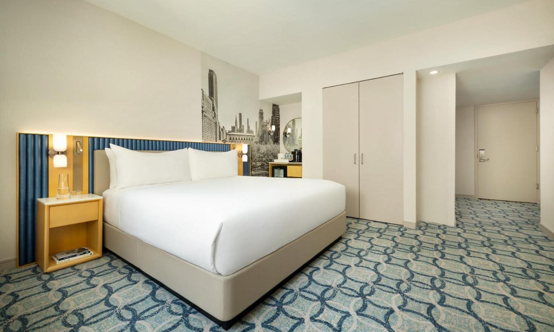 Millennium Premier Times Square Hotel 4*