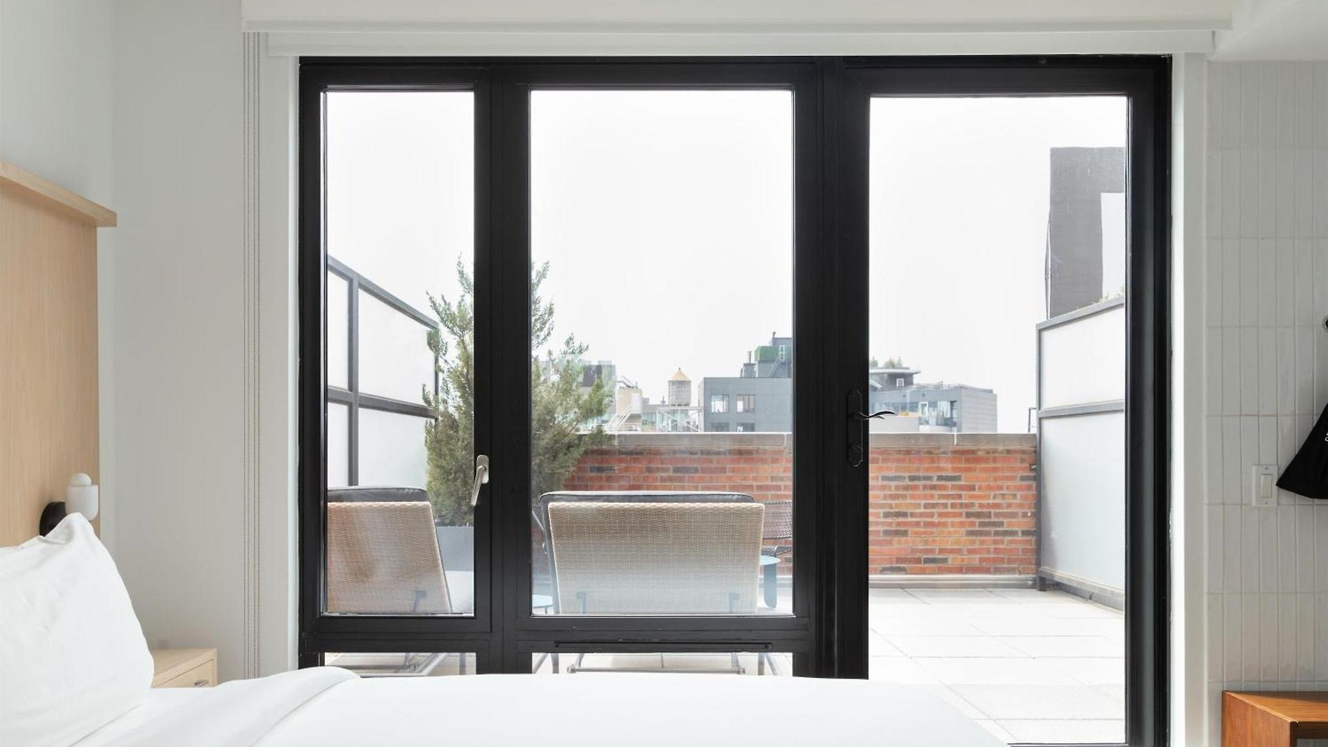 Arlo Soho 4*