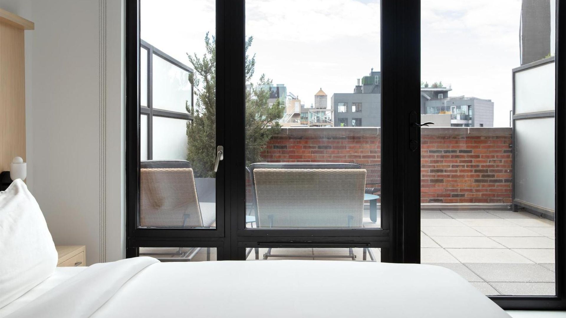 Arlo Soho