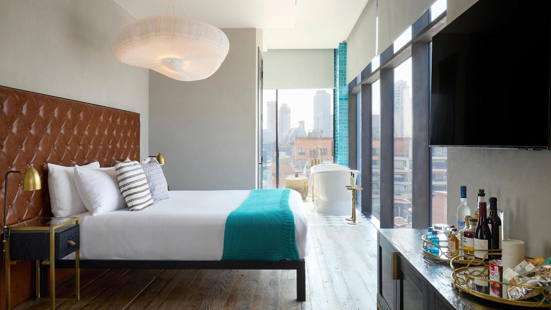 Arlo Williamsburg 5*