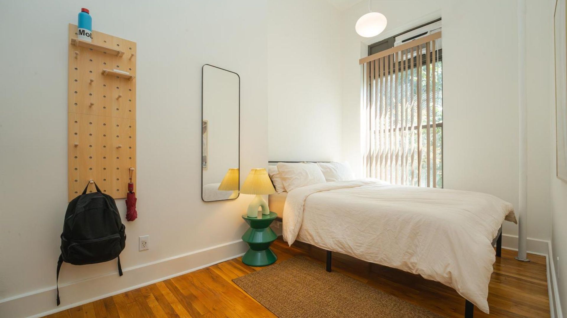 Lamartine Chelsea Hostel *