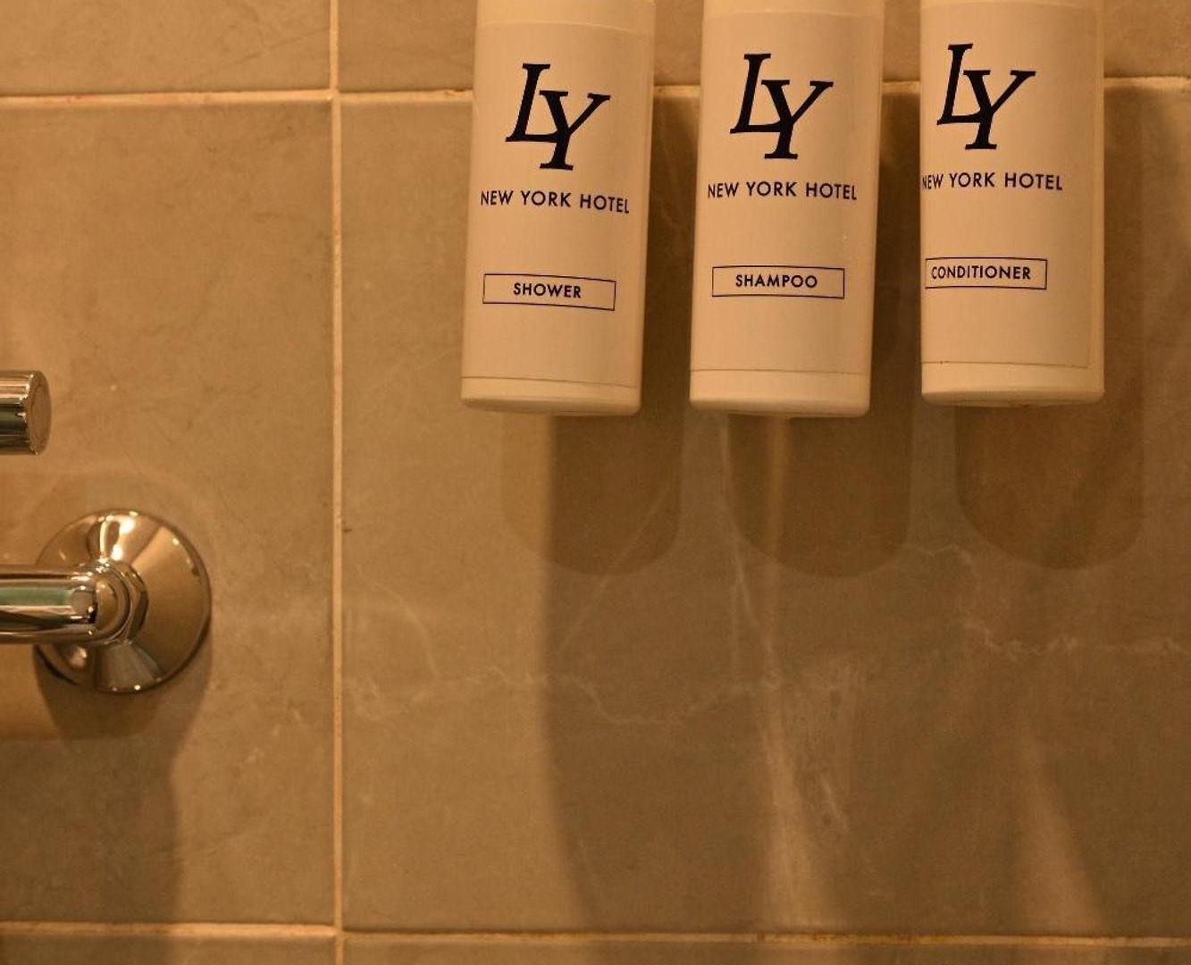 Ly Hotel 2*