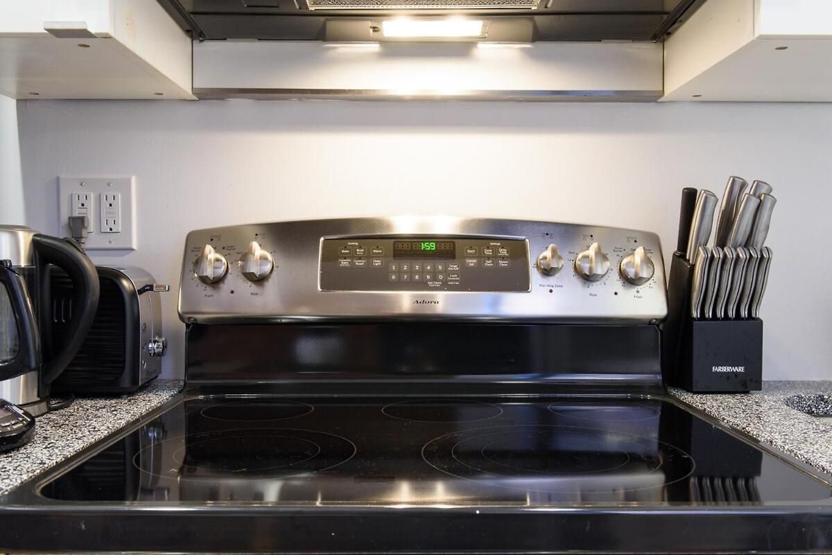 Apartment 83-3w Ues Park Newly Furnished Xl New York