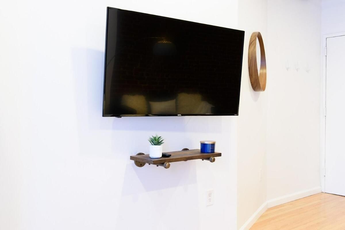 83-3w Ues Park Newly Furnished Xl Apartment *