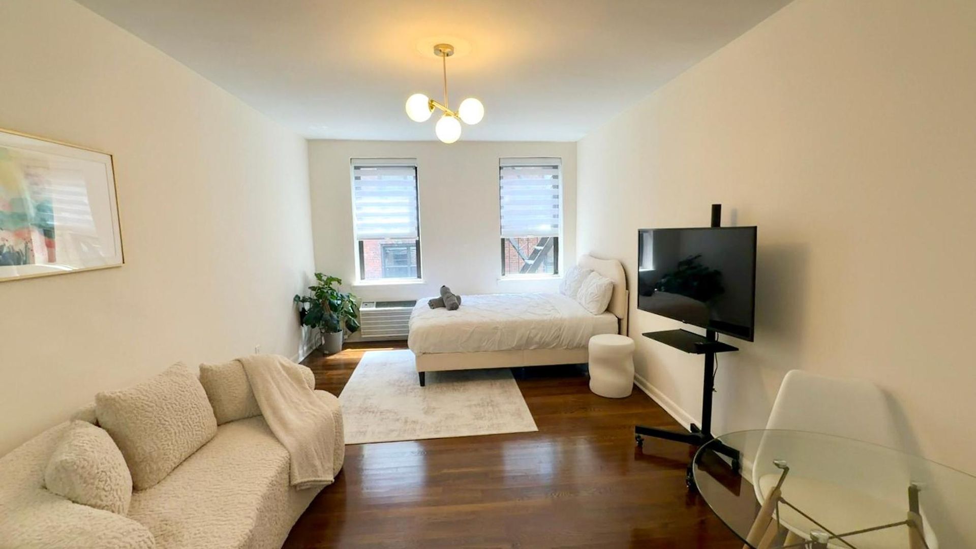 Cozy Cute In Midtown East Manhattan Elevator Laundry Steps To Subway Apartment *