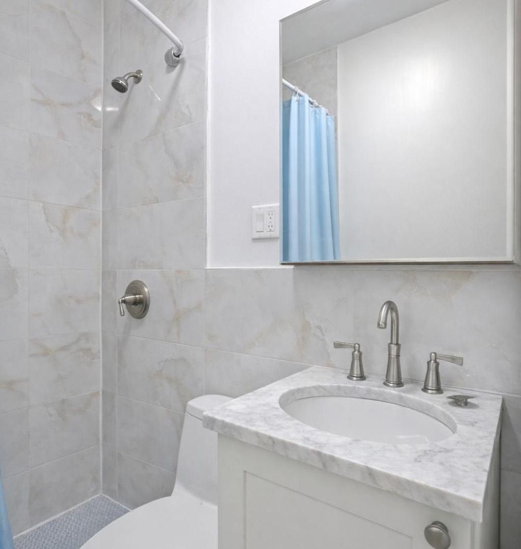 2 Bedroom Quite Nest New York
