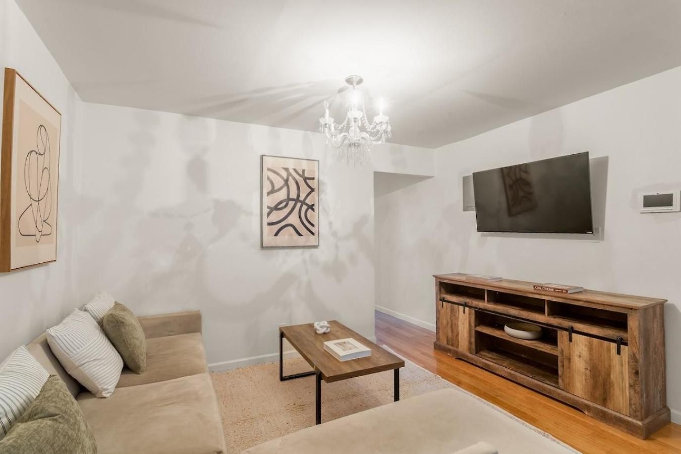 Entire In Manhattan Apartment *