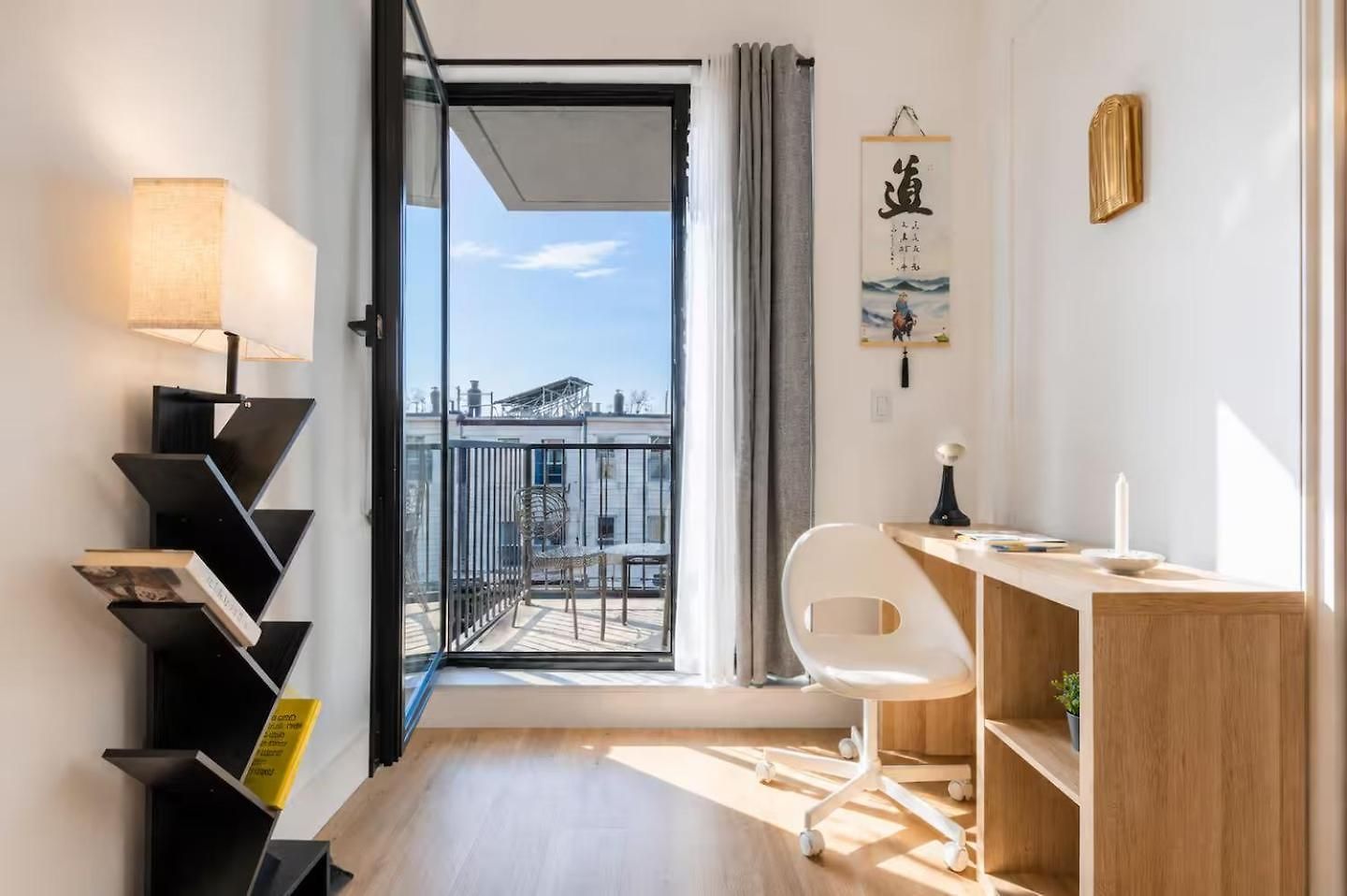 Cozy With Balcony&washer Close To Train *