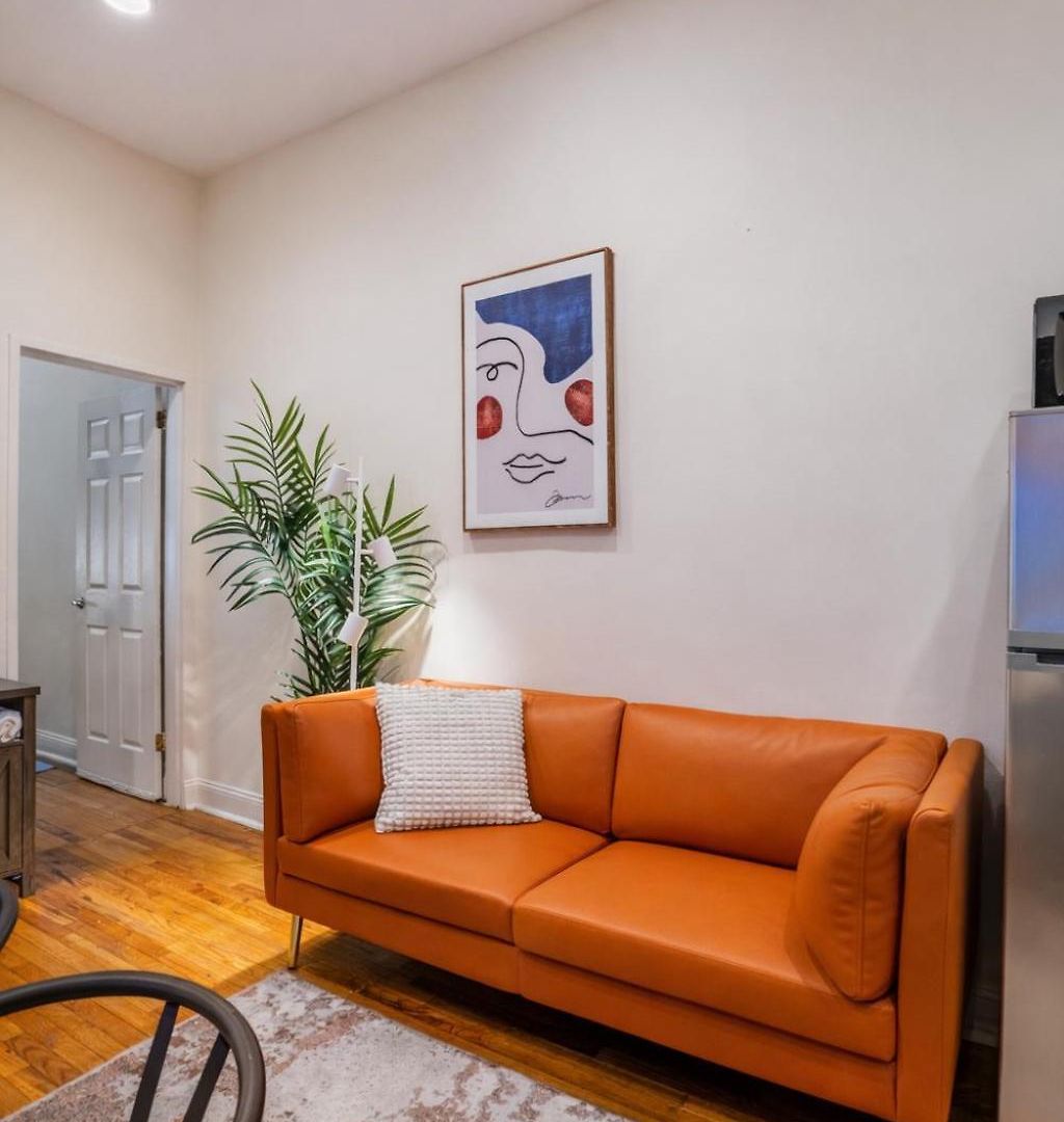 3 Bedroom Cozy In Manhattan Valley Apartment *