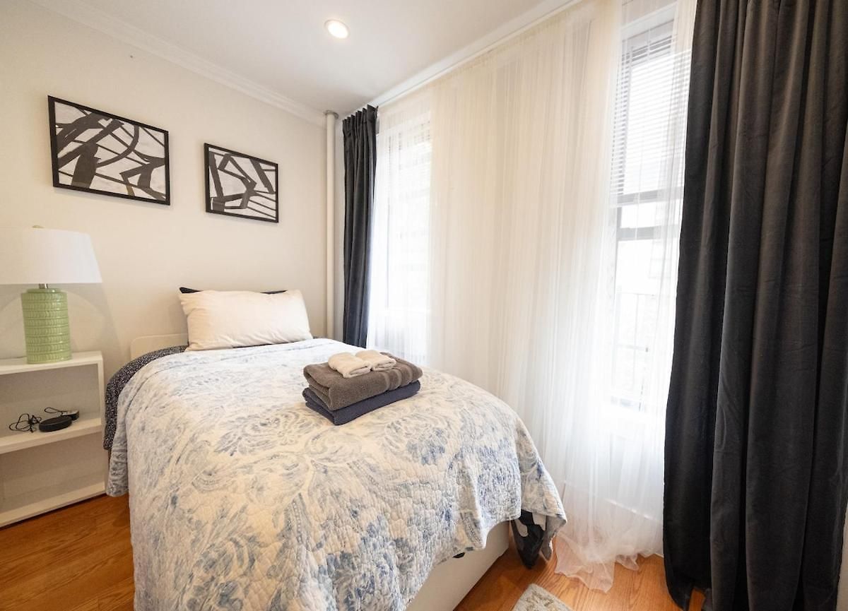 Apartment 2br Near Mount Sinai & Metropolitan Hospitals New York