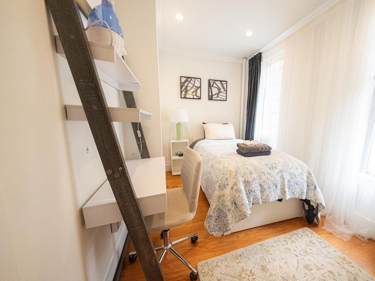 Apartment 2br Near Mount Sinai & Metropolitan Hospitals New York