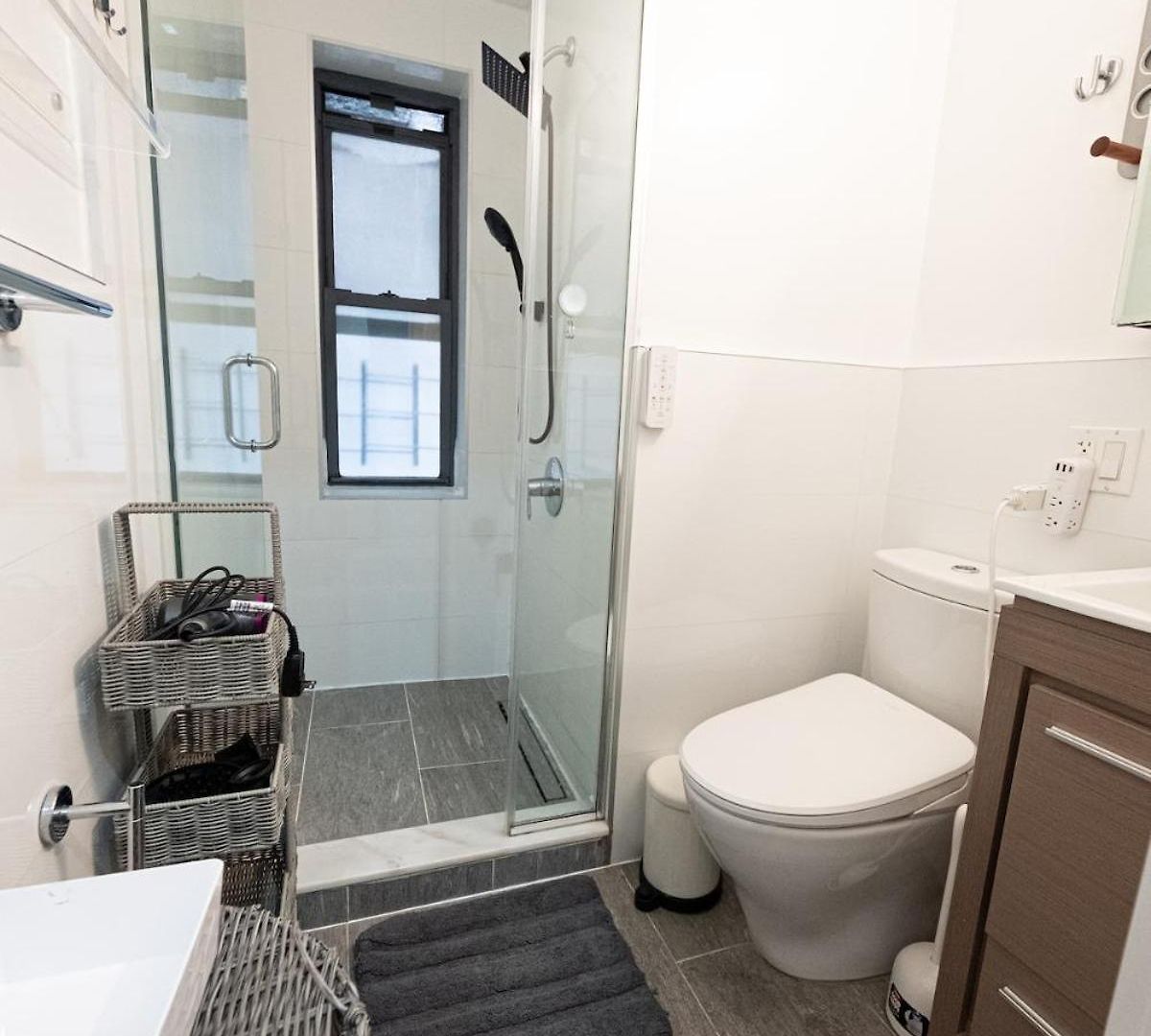 2br Near Mount Sinai & Metropolitan Hospitals New York