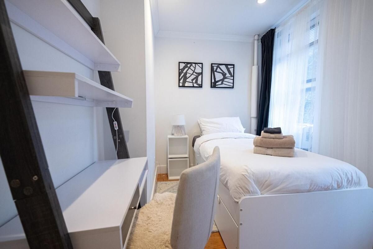 2br Near Mount Sinai & Metropolitan Hospitals Apartment