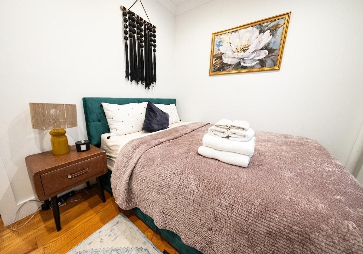 2br Near Mount Sinai & Metropolitan Hospitals New York