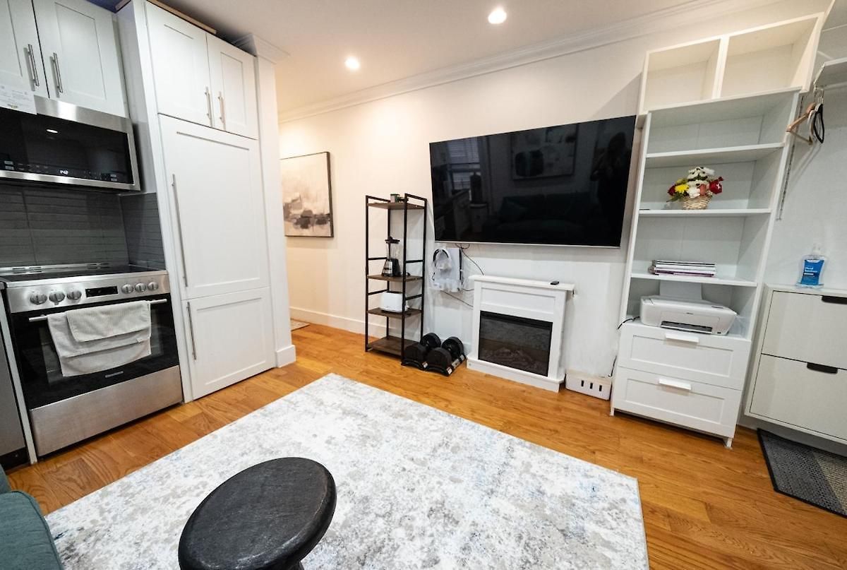 2br Near Mount Sinai & Metropolitan Hospitals *