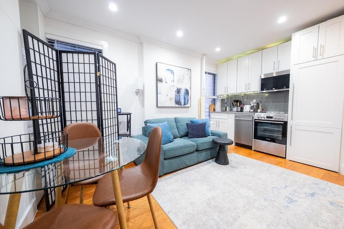 2br Near Mount Sinai & Metropolitan Hospitals New York