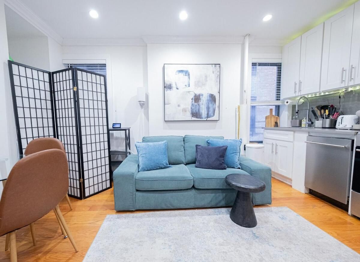 Apartment 2br Near Mount Sinai & Metropolitan Hospitals