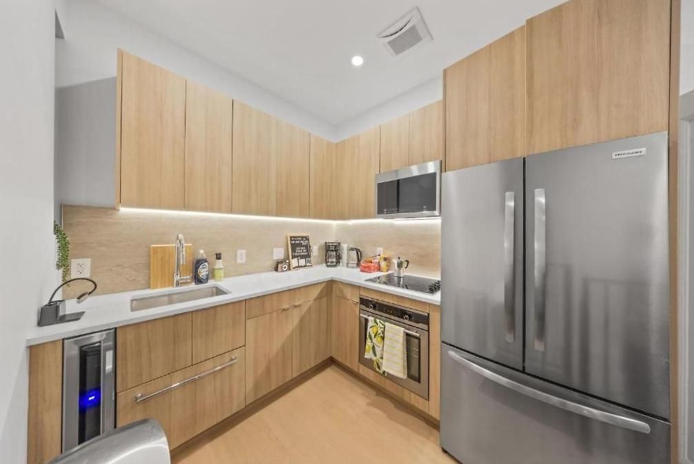 Guest house Walk To Broadway & Times Square! Quiet Private Room In Manhattan