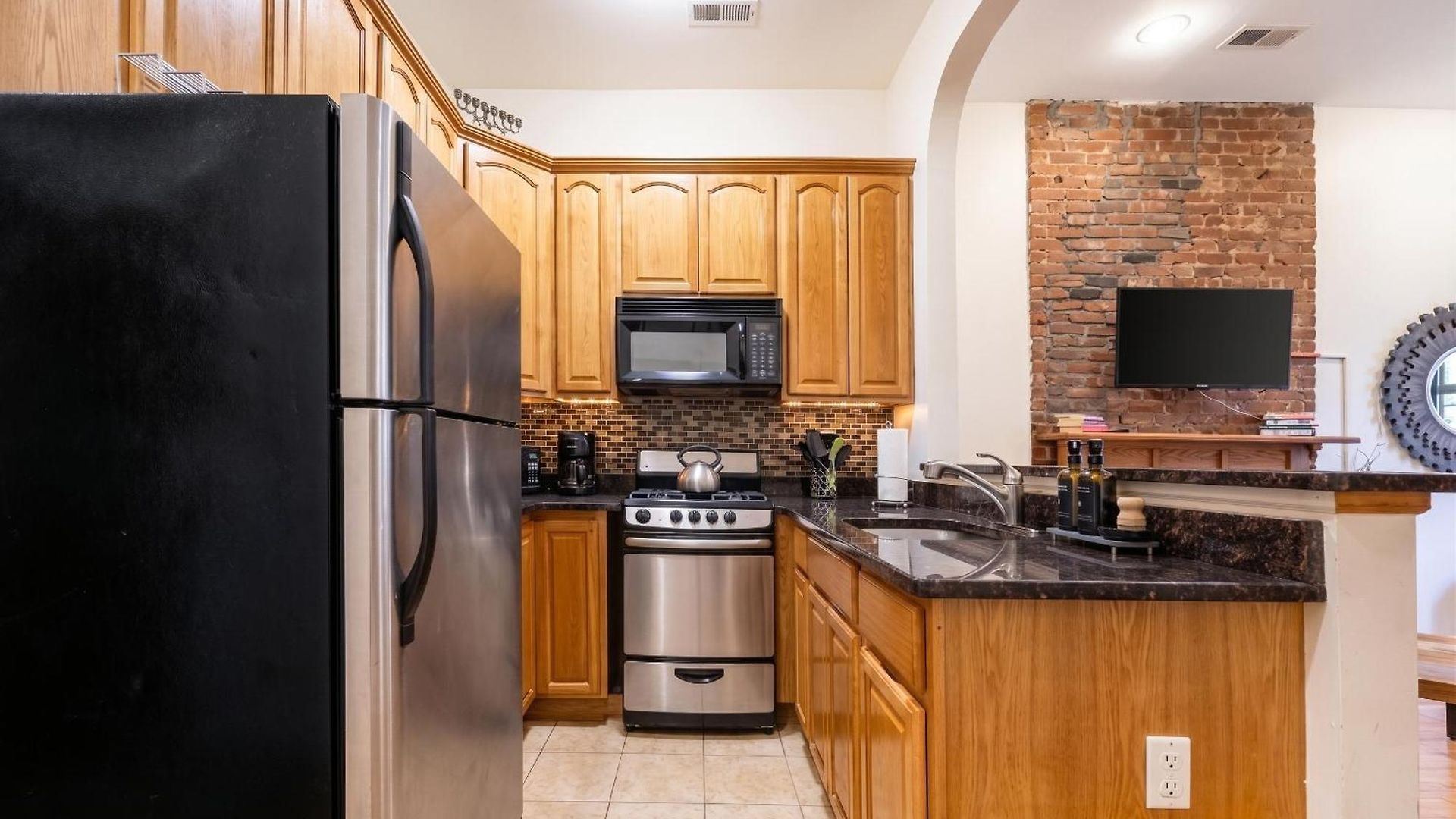 Spacious 1-bedroom Retreat In Harlem Apartment