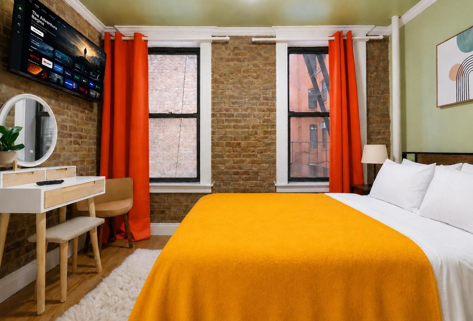 2 Bd Stylish Getaway In Lower Manhattan Apartment