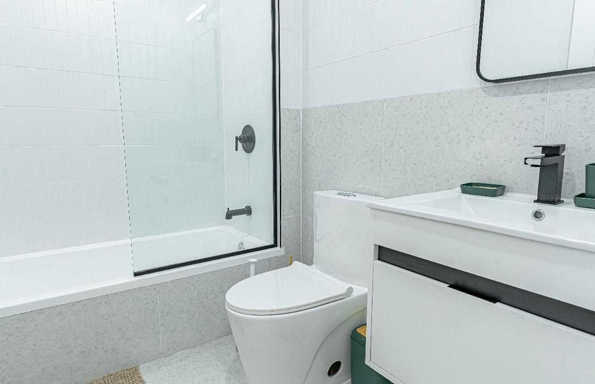 Renovated Unit In Brooklyn Washerdryer Apartment