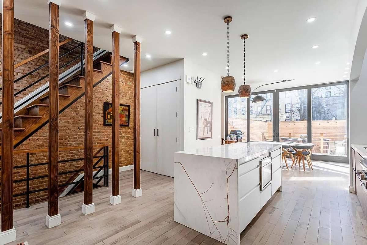 Williamsburg Townhouse 3br Townhouse With Private Garden Apartment